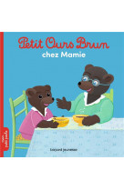 Petit ours brun chez mamie